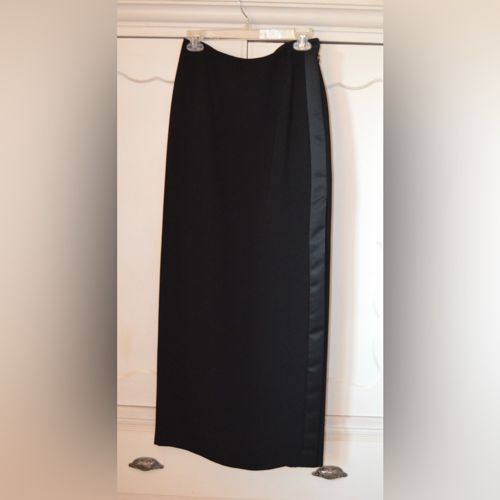 Skirt blk tuxedo detail